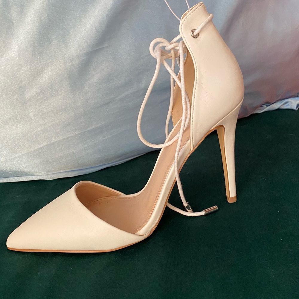 Lace Ankle White Pumps - Sz 9